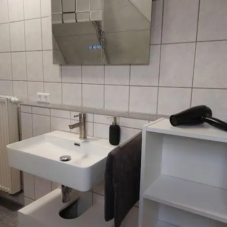 Rooftop Apartmens - Komfortable Neue Gemeinschaftsunterkunft Im Herzen Von - Raum 3 公寓 *