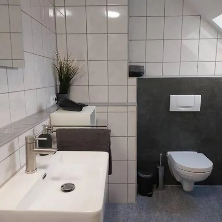 Rooftop Apartmens - Komfortable Neue Gemeinschaftsunterkunft Im Herzen Von - Raum 3 * 乌尔姆