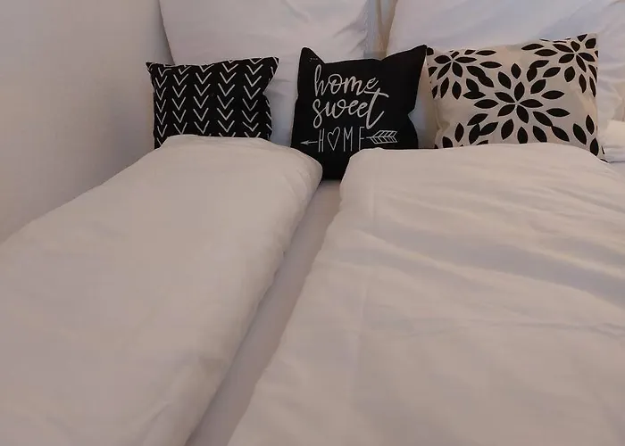 Rooftop Apartmens - Komfortable Neue Gemeinschaftsunterkunft Im Herzen Von - Raum 3 * 乌尔姆